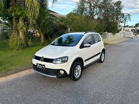 VOLKSWAGEN CROSSFOX 1.6 MI FLEX 8V 4P MANUAL